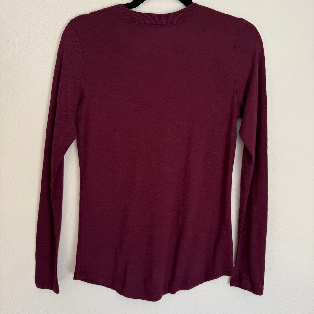 NWT Universal Standard Women's Sz XS Long Sleeve V-Neck Tee Top T-shirt Purple - Picture 2 of 8